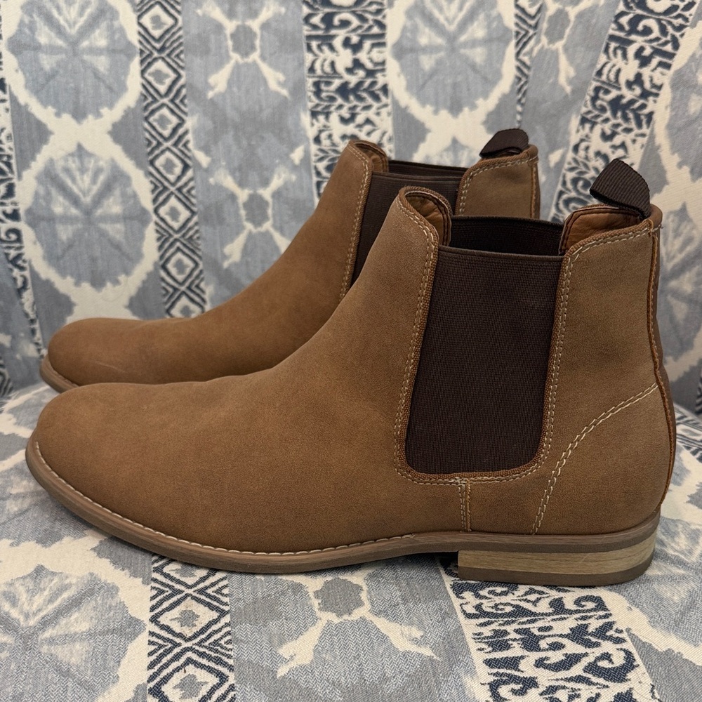 Brown Chelsea Boots